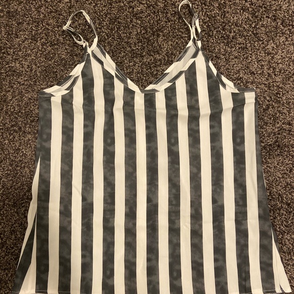 Tank top - Picture 6 of 6